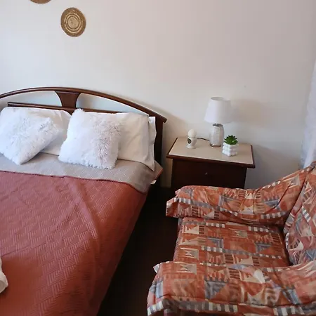 Apartment Kannon 5-minute Walk To Transport Options At The Pragal Terminal Almada