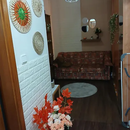 Apartmán Kannon 5-minute Walk To Transport Options At The Pragal Terminal